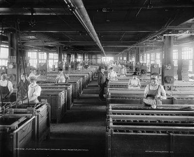 Lavoratori nel reparto placcatura, National Cash Register Company, Dayton, Ohio, USA, c.1902 da William Henry Jackson