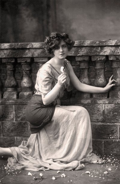 Gabrielle Ray, attrice inglese, 1900 da William and Daniel Downey