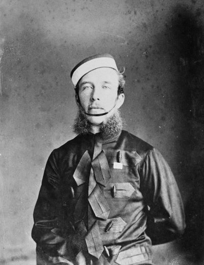 Capitano Willoughby W. Hooper in uniforme della cavalleria di Madras, c.1870s da Willoughby Wallace Hooper