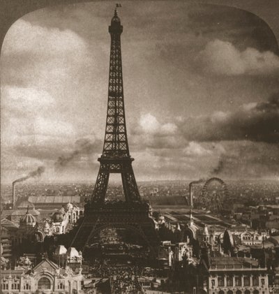 Torre Eiffel, alta 300 metri, attraverso la Senna dal Trocadero, Parigi, Francia, 1901 da Works and Sun Sculpture Studios