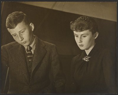 [Sandy e Belinda Brook] da Yasuo Kuniyoshi