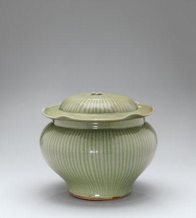 Vaso e coperchio a coste Longquan Celadon da Yuan Dynasty Chinese School