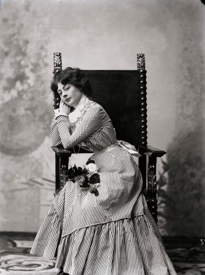 Ritratto femminile da Henry Charles Fehr
