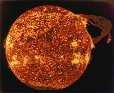 Grande brillamento solare visto in luce ultravioletta estrema da Henry Charles Fehr