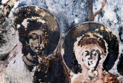 Santi, affresco danneggiato nella chiesa di Agios Vasileios, Vavouledo, Creta, Grecia da Theodore Charles Ange Coquelin