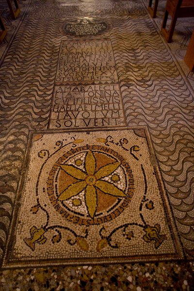 (dettaglio) Decorazione del pavimento da School Italian