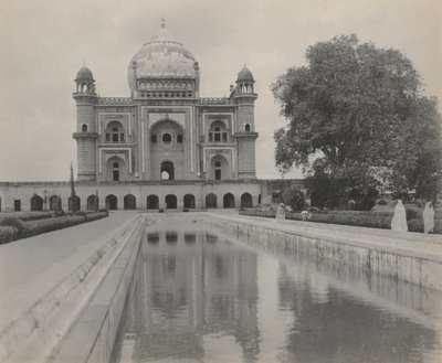 Tomba di Saftar Jung, Delhi da studio of A. W. A. Plâté Studio (Ceylonese)