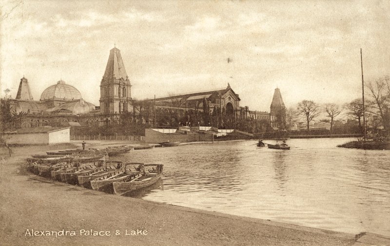 Alexandra Palace, Lago (foto in bianco e nero) da (after) English photographer