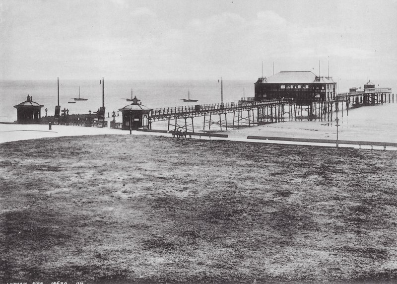 Molo di Lytham da (after) English photographer