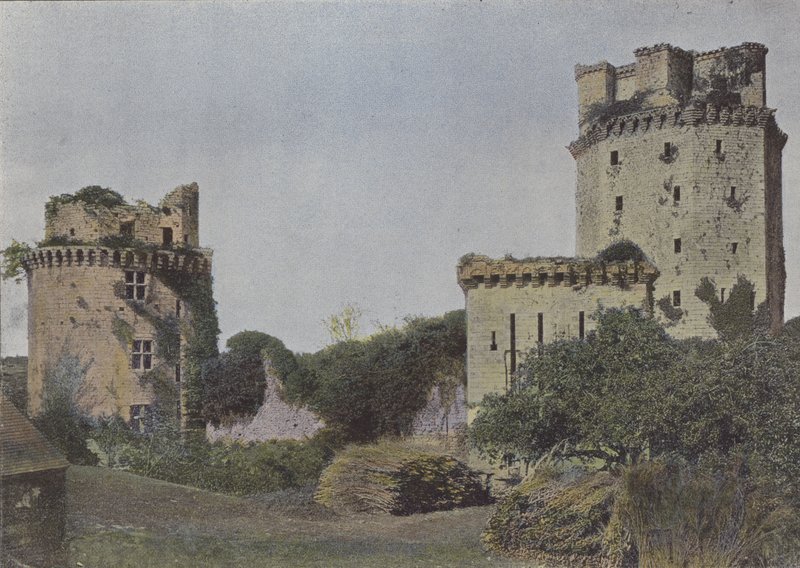 Rovine del castello di Elven da (after) French Photographer