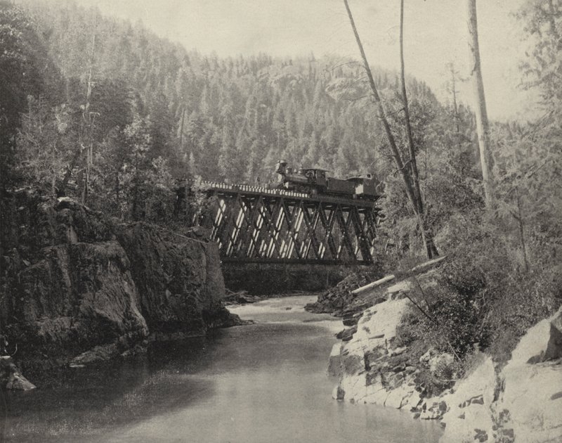 Ponte nel Canyon di Animas, Colorado (foto in b/n) da American Photographer (after)