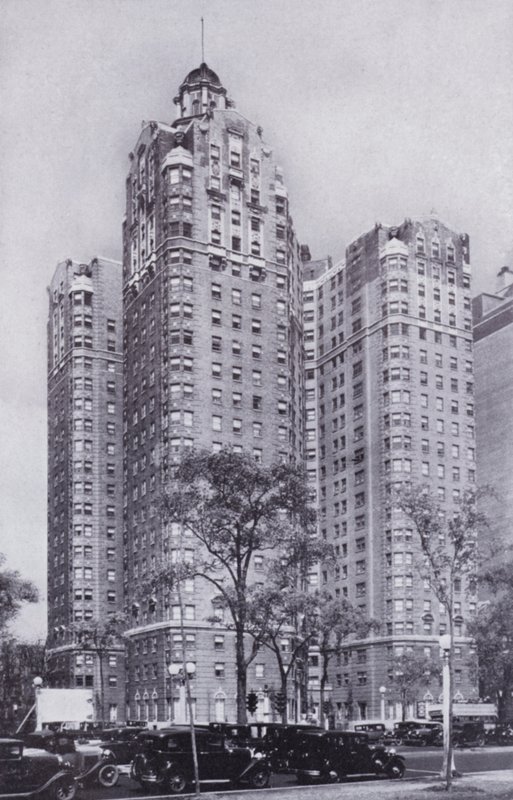 Chicago: Uno degli Hotel Appartamento di Chicago da American Photographer (after)