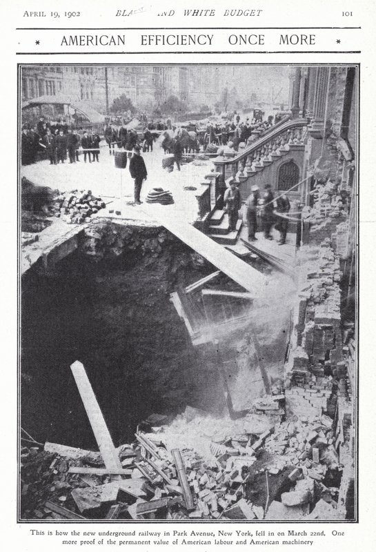 Crollo di parte del tunnel della metropolitana su Park Avenue, New York City, USA, 22 marzo 1902 da American Photographer (after)
