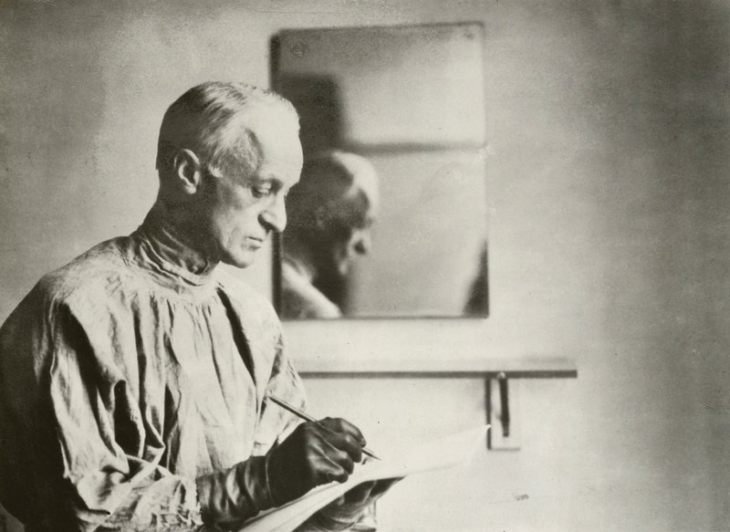 Harvey Cushing, neurochirurgo, ritratto da American Photographer (after)