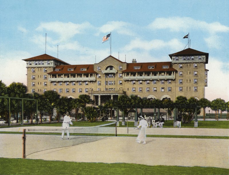 Hotel Clarendon, Seabreeze, Florida da American Photographer (after)