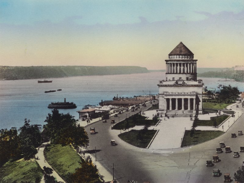 New York: Il fiume Hudson e Riverside Drive; Tomba di Grant da American Photographer (after)