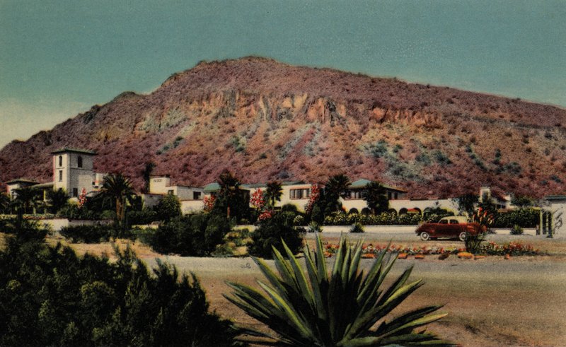 Phoenix, Arizona: Paradise Inn da American Photographer (after)
