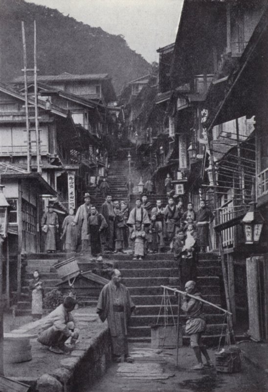 La strada principale a Ikao, un villaggio di sorgenti termali da American Photographer (after)