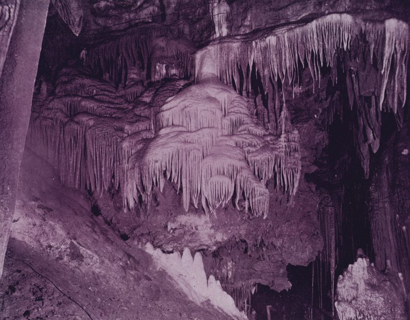 Il Velo di Titania, Luray Caverns, Virginia da American Photographer (after)