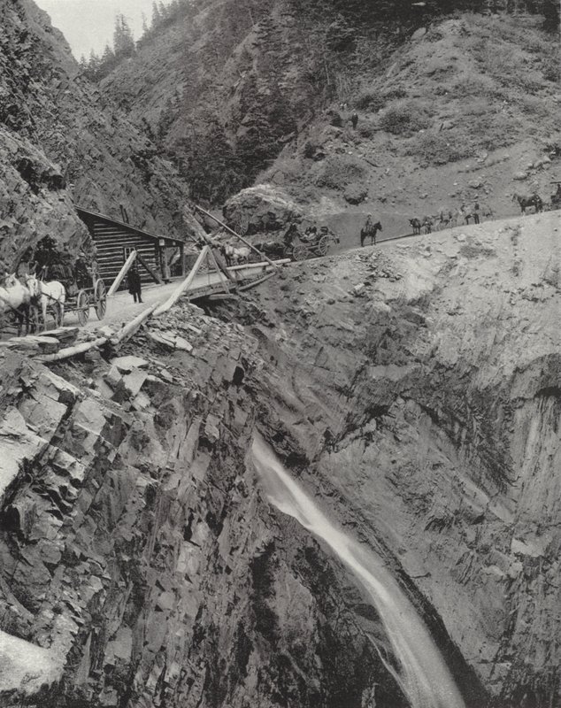 Casello Ouray e Silverston Tollroad (foto in b/n) da American Photographer (after)