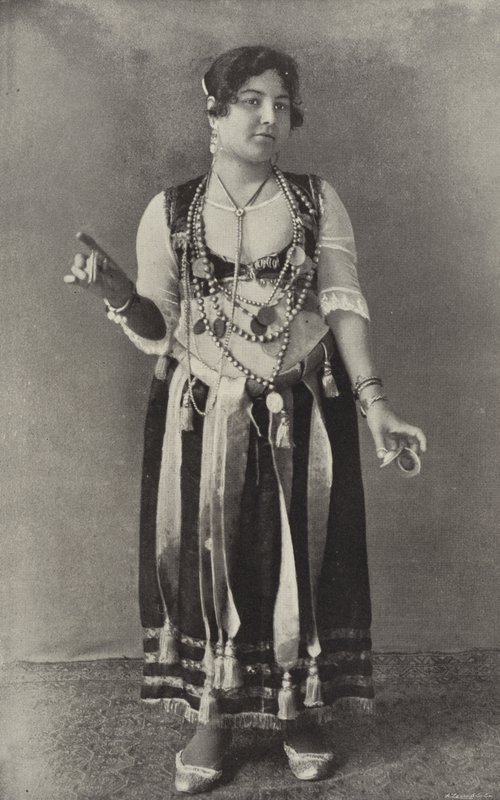 Una performer della Danse du Ventre da American Photographer
