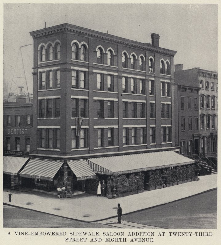 Saloon sul marciapiede coperto di viti a Twenty-Third Street e Eighth Avenue da American Photographer