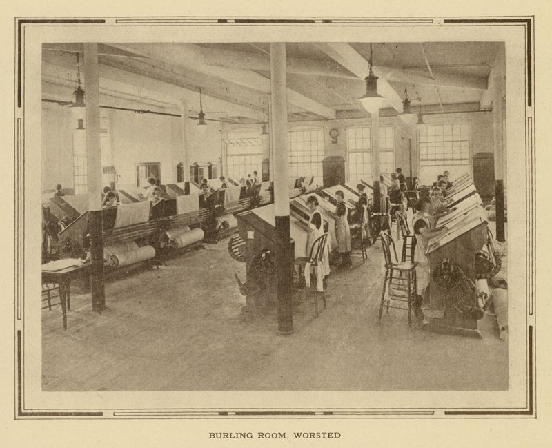 Amoskeag Manufacturing Company: Camera Burling, Worsted (foto b/n) da American Photographer