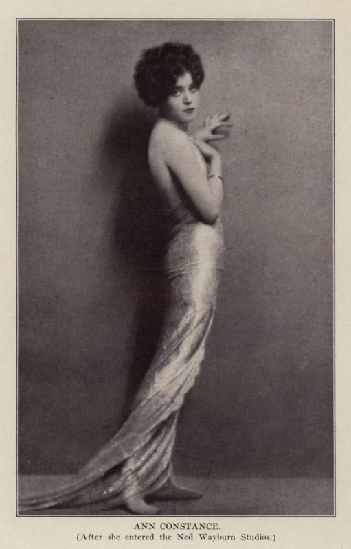 Ann Constance (foto b/n) da American Photographer
