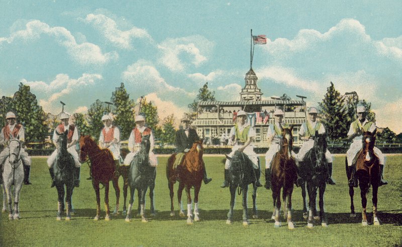 Miami, Florida, 1925 circa: Club House e campo da polo (foto a colori) da American Photographer