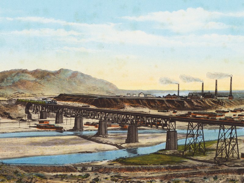 Il ponte ferroviario sul Rio Grande e la fonderia Great Customs a El Paso, Texas (foto a colori) da American Photographer