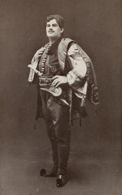 Riccardo Martin, as Enzo, in "La Gioconda" (b/w photo) da American Photographer