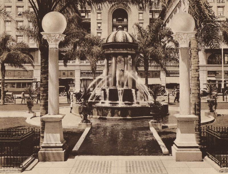 San Diego: Fontana elettrica nel Plaza Park, di fronte all