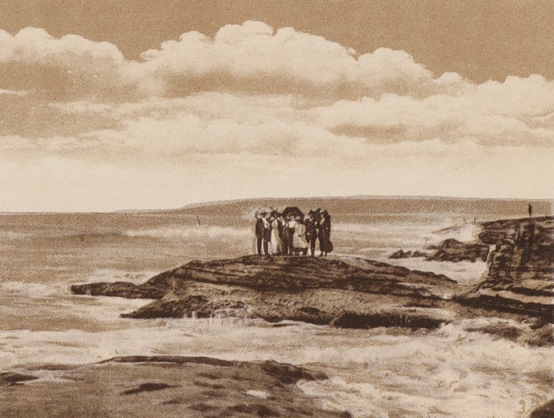 San Diego: Turtle Rock, La Jolla, near San Diego (b/w photo) da American Photographer