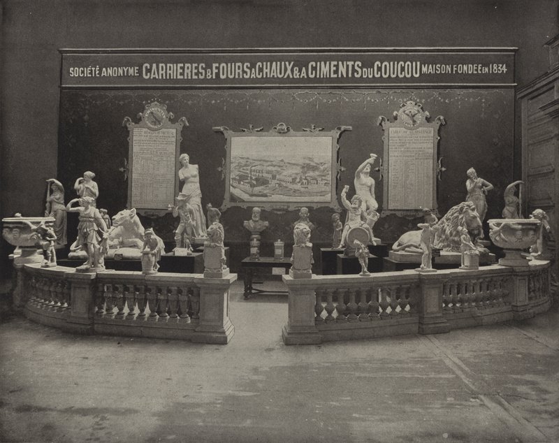 Statue in Cemento da American Photographer