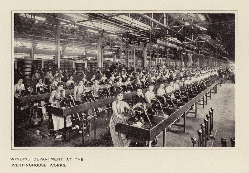 Reparto di avvolgimento presso gli stabilimenti Westinghouse (foto b/n) da American Photographer