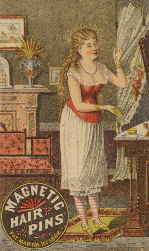 Signora che si acconcia i capelli da American School