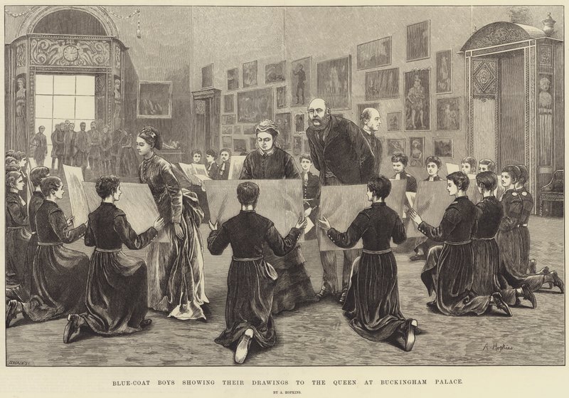 Ragazzi in uniforme blu che mostrano i loro disegni alla Regina a Buckingham Palace da Arthur Hopkins
