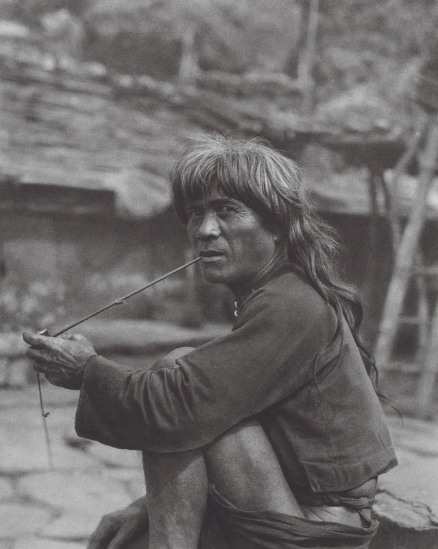 Capo della tribù Paiwan a Raisha da Axel von Graefe