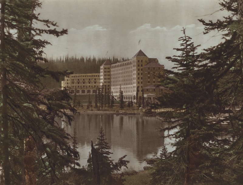 Castello, Lago Louise da Byron Hill Harmon