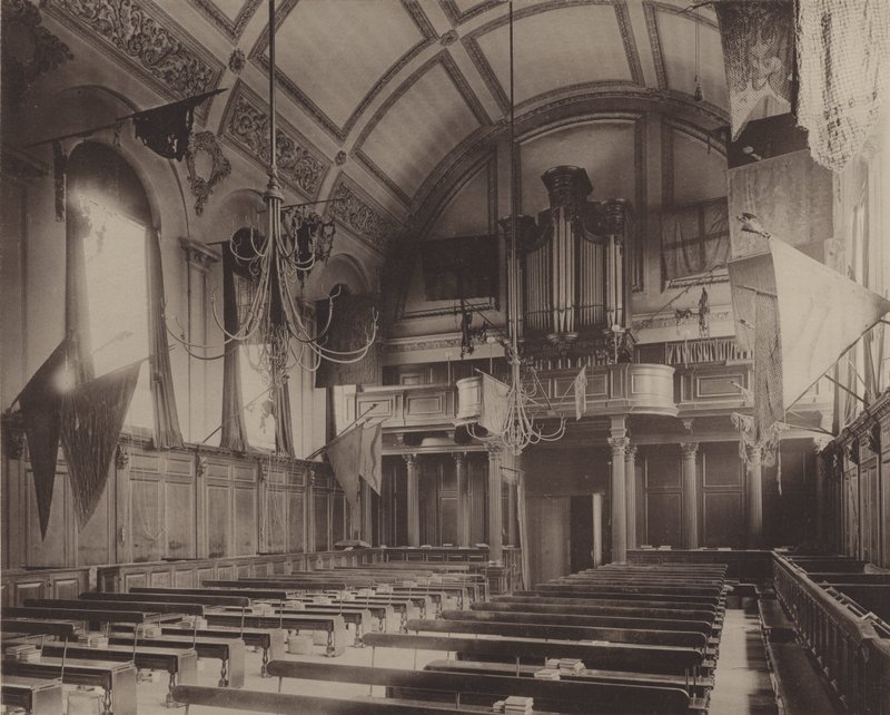 Ospedale di Chelsea, Interno della Cappella da Charles Latham
