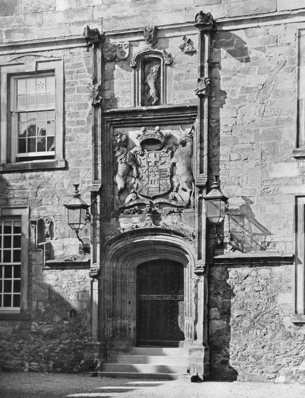 Porta nel Quadrilatero da Charles Latham