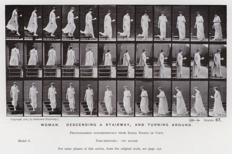 La figura umana in movimento: Donna, scendendo le scale e girando da Eadweard Muybridge