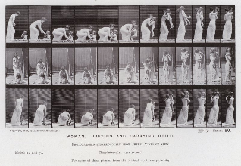 La figura umana in movimento: Donna, che solleva e trasporta un bambino da Eadweard Muybridge