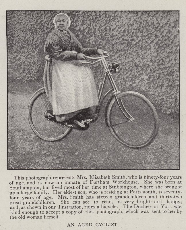 Un ciclista anziano da English Photographer