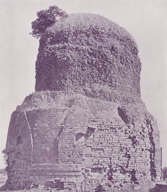 Antica Torre Buddhista, Sarnath, Benares da English Photographer