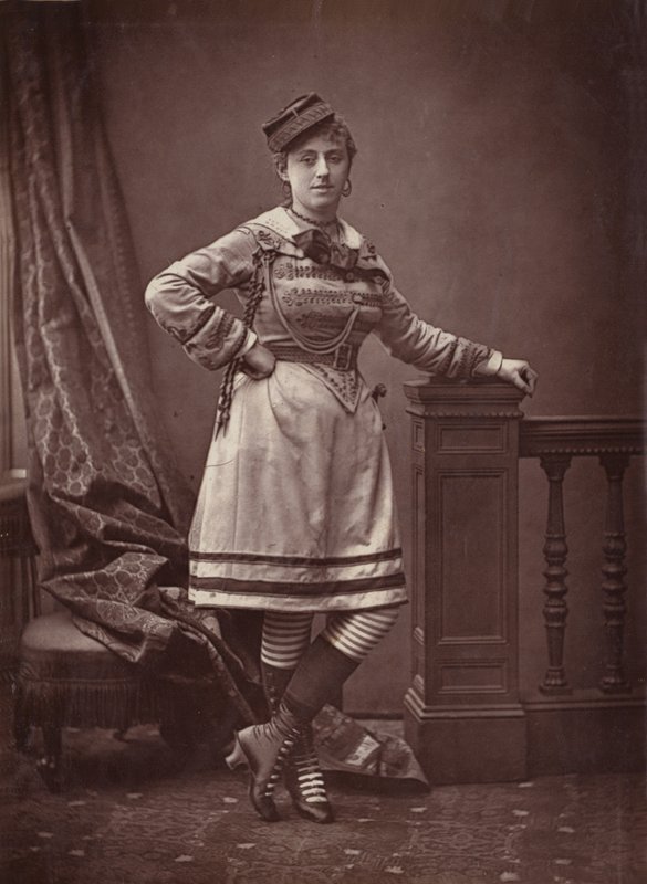 Bessie Sudlow da English Photographer