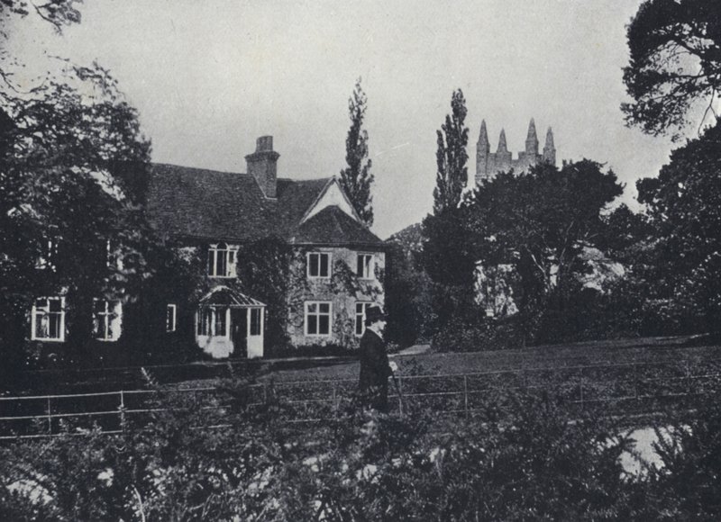 Canon Kingsley e la sua casa, Eversley Rectory, Hampshire da English Photographer