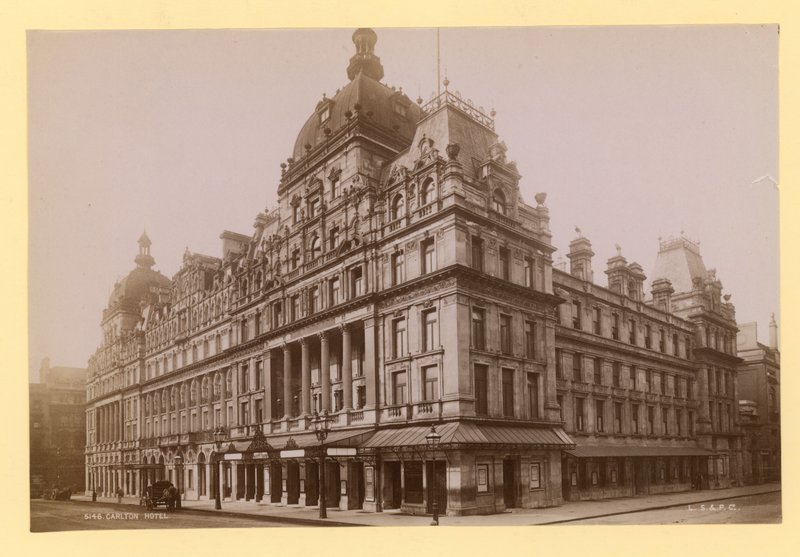 Hotel Carlton, Londra da English Photographer
