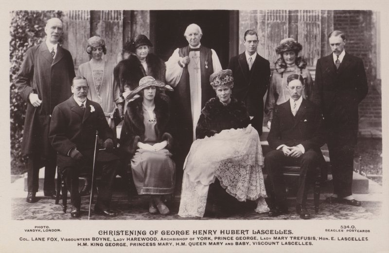 Battesimo di George Henry Hubert Lascelles da English Photographer