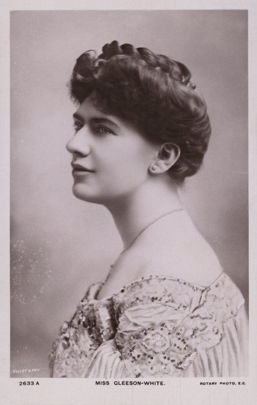 Cicely Gleeson-White, soprano inglese da English Photographer
